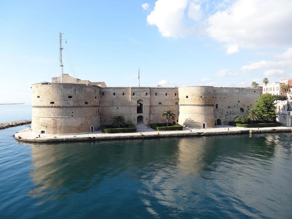 La Perla Del Borgo Apartman Taranto Kültér fotó